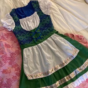 Women’s German Dirndl Costume